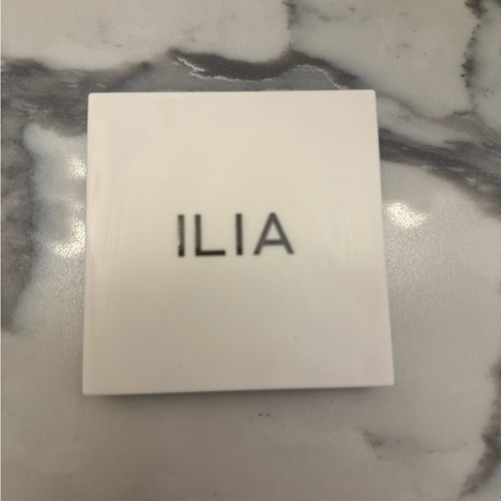 ILIA Eyeshadow Palette
